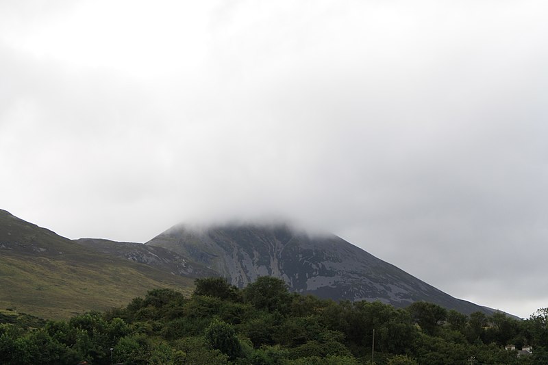 800px-croagh patrick mountain%2cwestport%2cco.mayo%2cireland - panoramio