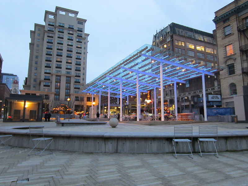 800px-director park in downtown portland%2c oregon in 2012