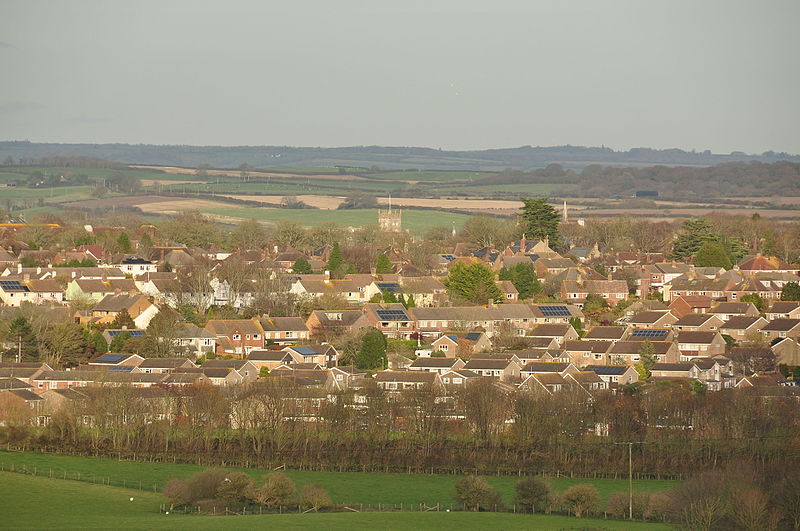 800px-dorchester from maiden castle %289013%29