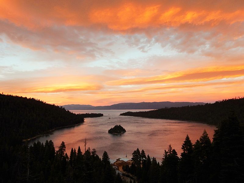 800px-emerald bay sunset. south lake tahoe