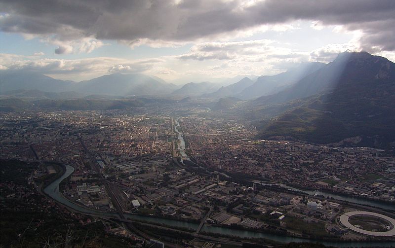 800px-france west grenoble from n%c3%a9ron