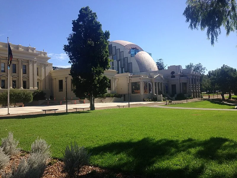 800px-geelong art gallery and library