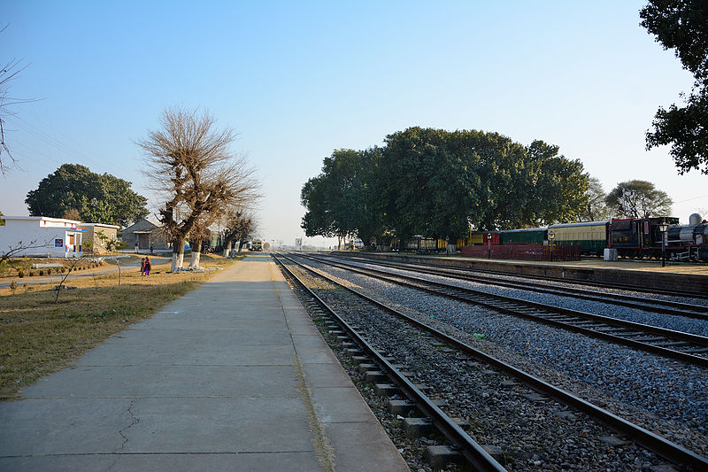 800px-golra railway station islamabad