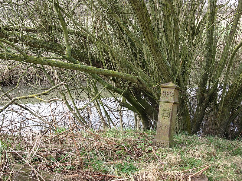 800px-historic boundary post by the combe haven river - geograph.org.uk - 2823131