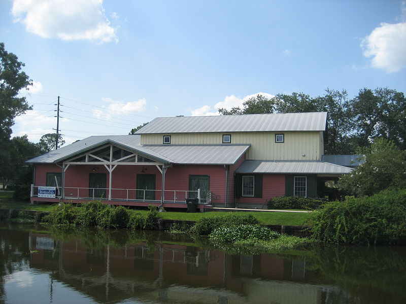 800px-houmabayoutwaterlifemuseum