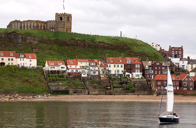 800px-houses above the beach in east whitby - geograph.org.uk - 3098960