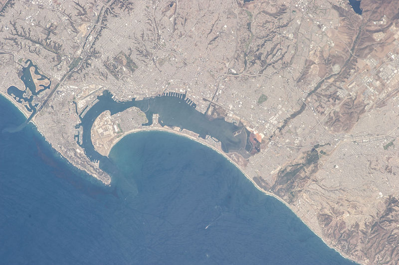 800px-iss-35 metropolitan areas of san diego%2c california%2c usa and tijuana%2c baja california%2c mexico