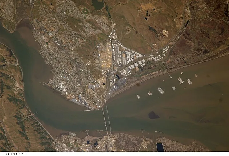 800px-iss017-e-5706 - view of california