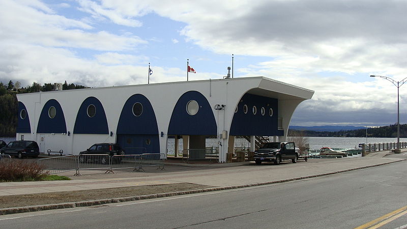 800px-marina du vieux port de chicoutimi