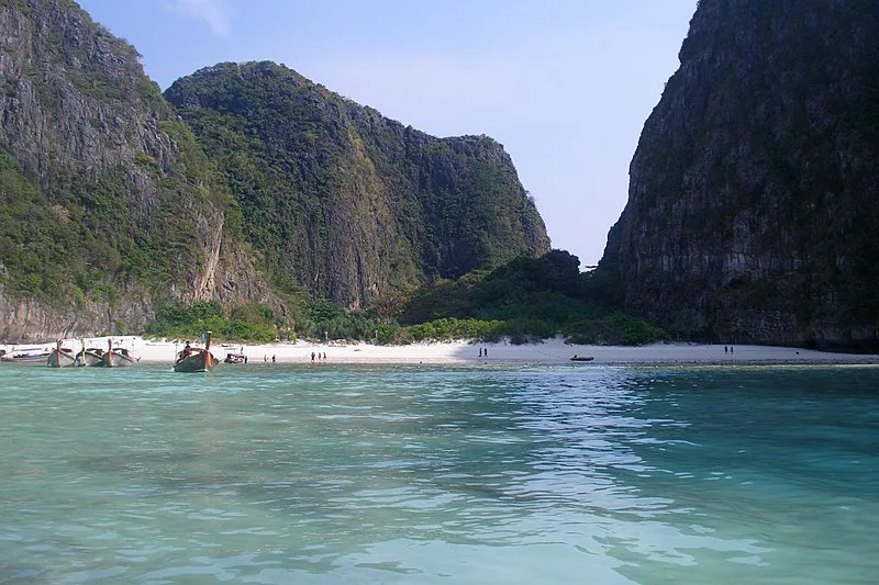 800px Maya beach tropical paradise2C Koh Phi Phi Leh2C Thailand 800px-maya beach tropical paradise%2c koh phi phi leh%2c thailand