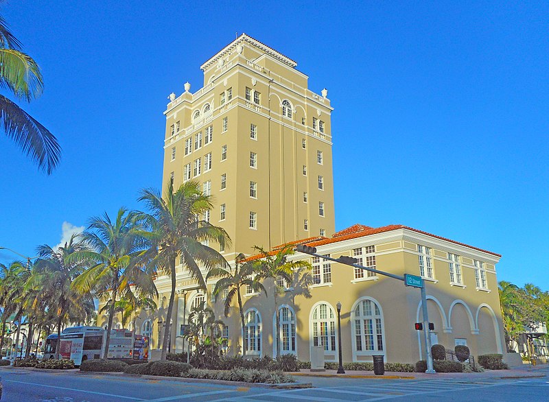 800px-miami beach - south beach buildings - old city hall