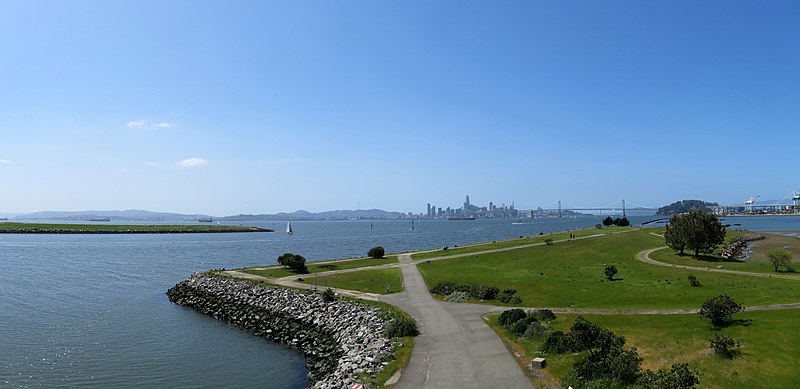 800px-middle harbor park and alameda mole%2c april 2018