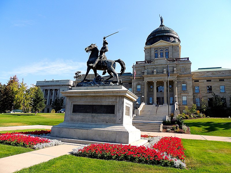 800px-montana state capitol by t. elizabeth