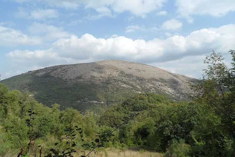 800px-monte acuto - panoramio