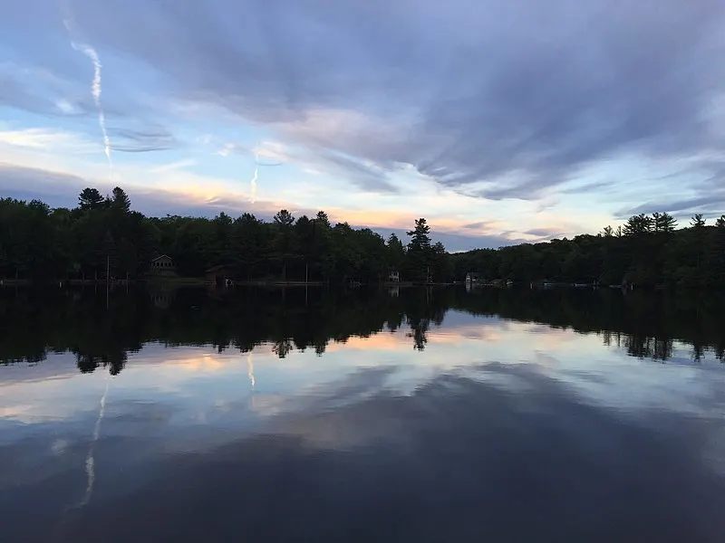 800px-old forge pond 1%2c june 2016