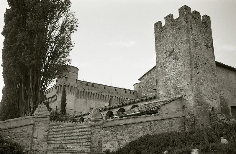 800px-paolo monti - servizio fotografico %28passignano sul trasimeno%2c 1967%29 - beic 6349204