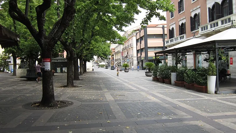 800px-piazza xi settembre - panoramio