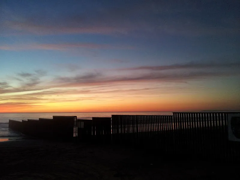 800px-playas de tijuana sunset