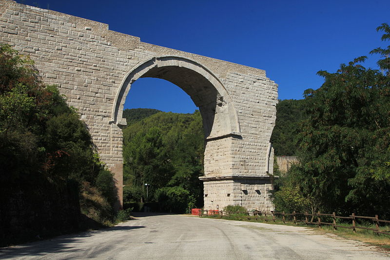 800px-ponte di augusto -narni-terni-umbria