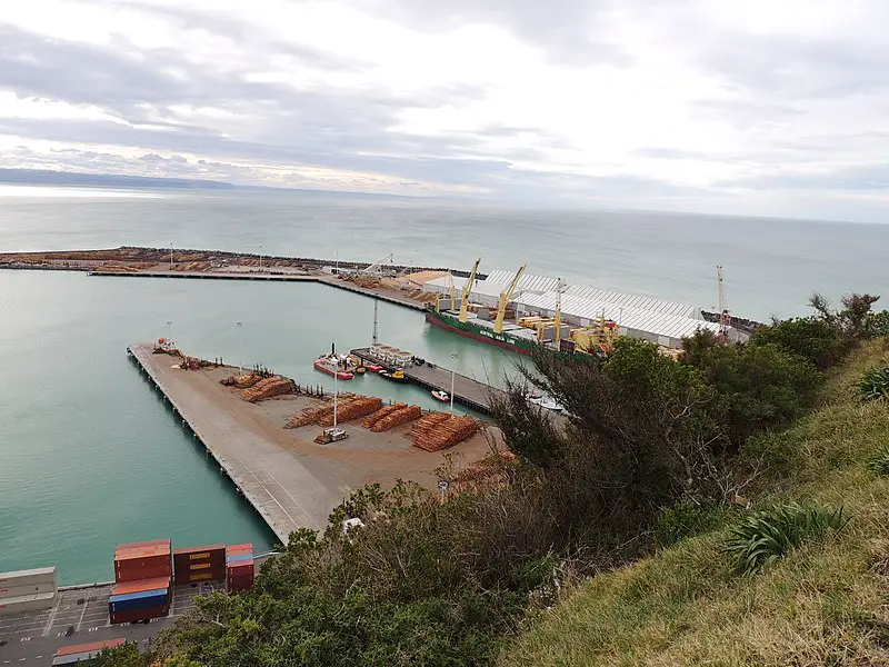 800px-port of napier as seen from bluff hill lookout %2814757349814%29