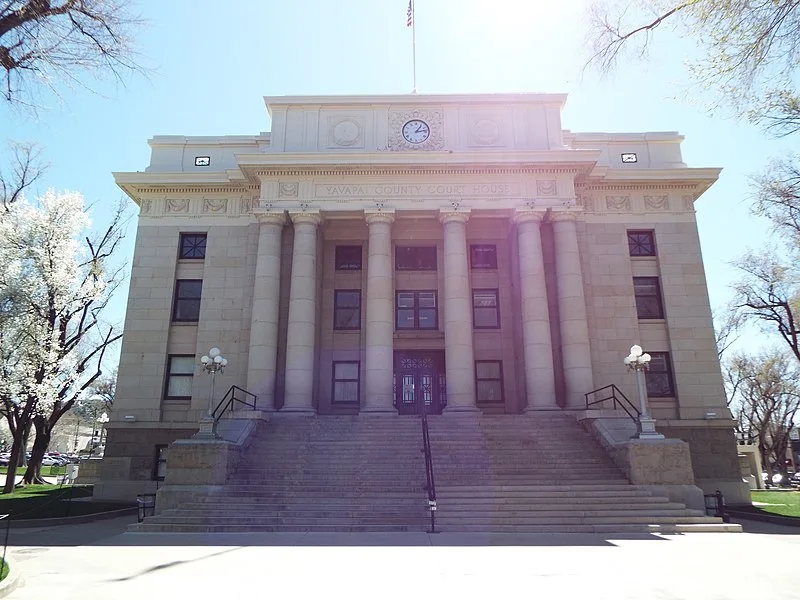 800px-prescott-building-yavapai county courthouse-1918-1