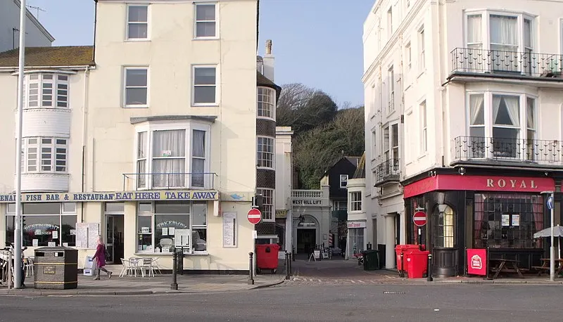 800px-road leading to west hill lift%2c hastings - geograph.org.uk - 2313203