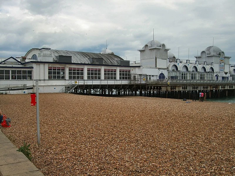 800px-south parade pier%2c southsea - geograph.org.uk - 2979193
