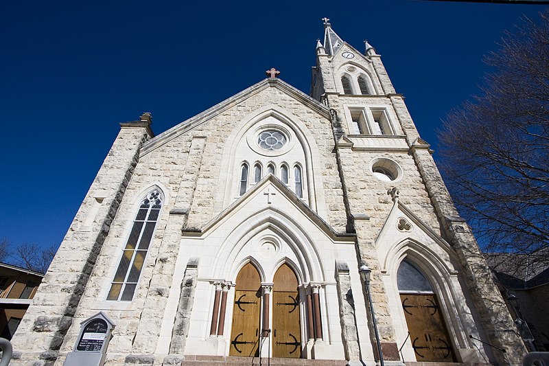 800px-st. mary%27s catholic church %28fredericksburg%2c texas%29
