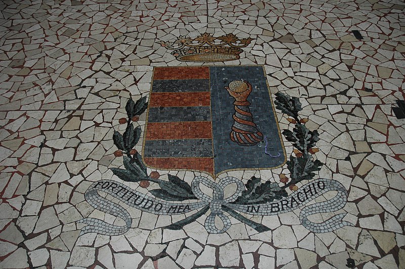 800px-stemma di cremona nel pavimento della galleria xxv aprile