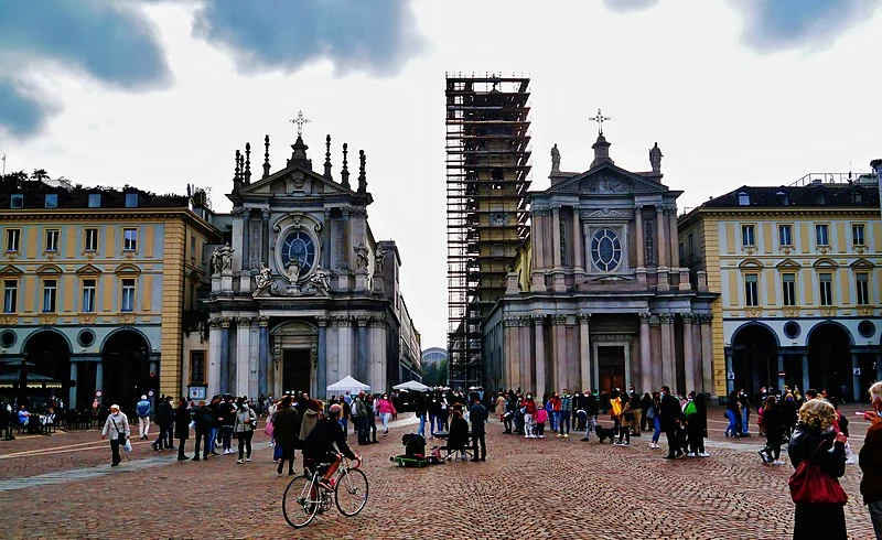 800px-torino piazza san carlo 06