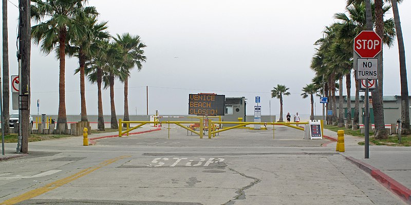 800px-venice beach closed electronic sign