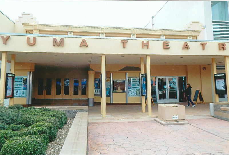 800px-yuma-building-yuma theater -1911