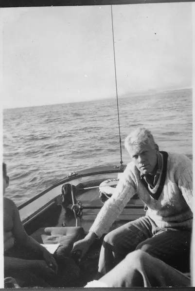 Lossy-page1-401px-photograph of gerald r. ford%2c jr.%2c boating on lake michigan near ottawa beach%2c michigan - nara - 186985.tif