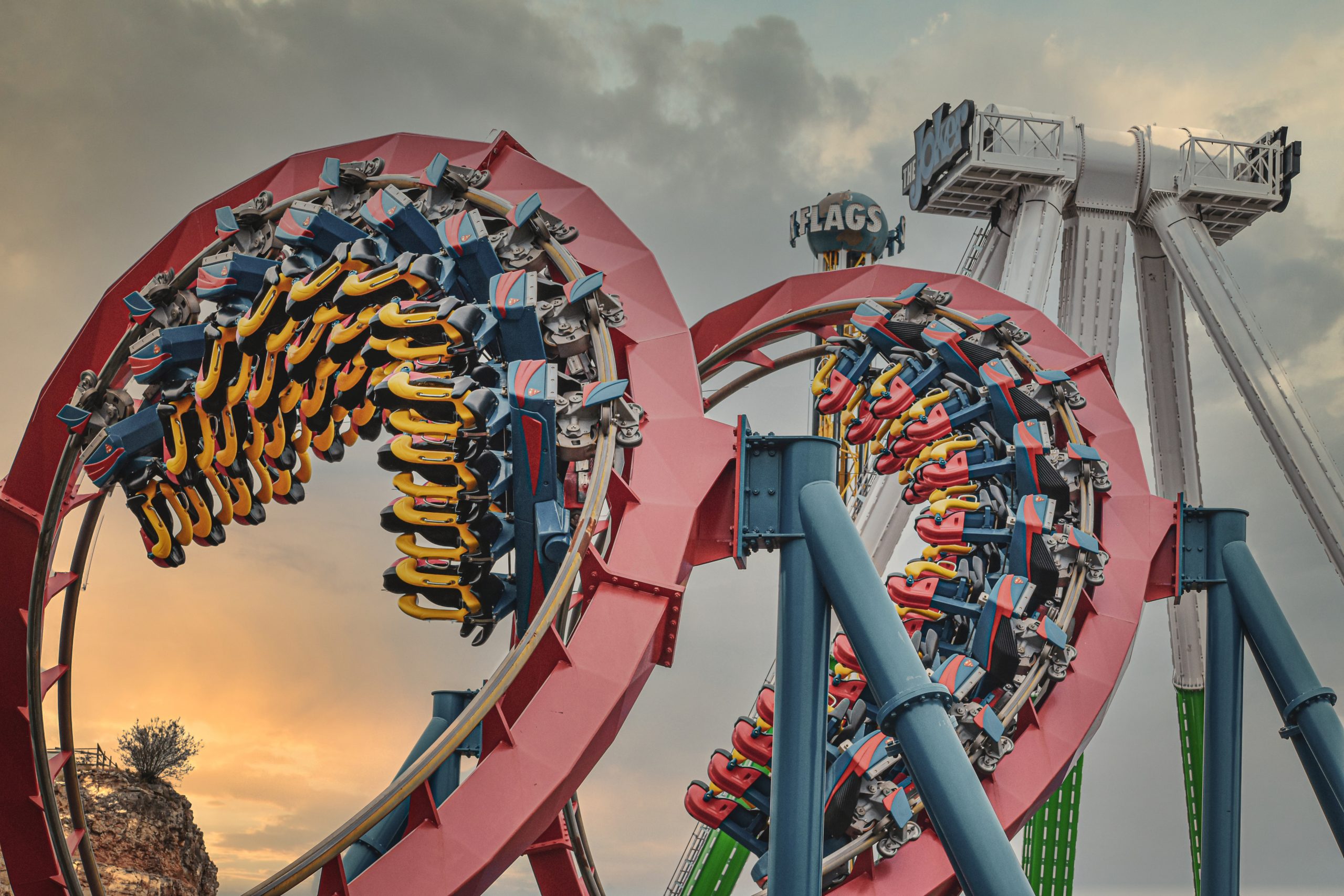 A Guide To Every Six Flags Location in The U.S. – Touristwire