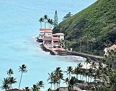 Ocean Homes at Lanikai Beach, Honolulu. https://commons.wikimedia.org/w/index.php?search=lanikai+beach+honolulu&title=Special:MediaSearch&go=Go&type=image