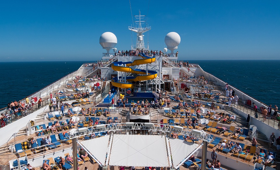 Free photos of Cruise