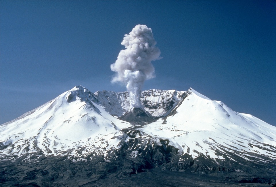 Free Mount St Helens Volcanic Eruption photo and picture