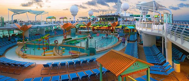 Image sourced from the Royal Caribbean website at: https://www.google.com/url?sa=i&url=https%3A%2F%2Fwww.royalcaribbean.com%2Fcruise-ships%2Fnavigator-of-the-seas%2Fthings-to-do&psig=AOvVaw16oHzCgdQ8dbUh_8TtyBXd&ust=1669977197400000&source=images&cd=vfe&ved=0CBAQjRxqFwoTCKDayf-b2PsCFQAAAAAdAAAAABAE