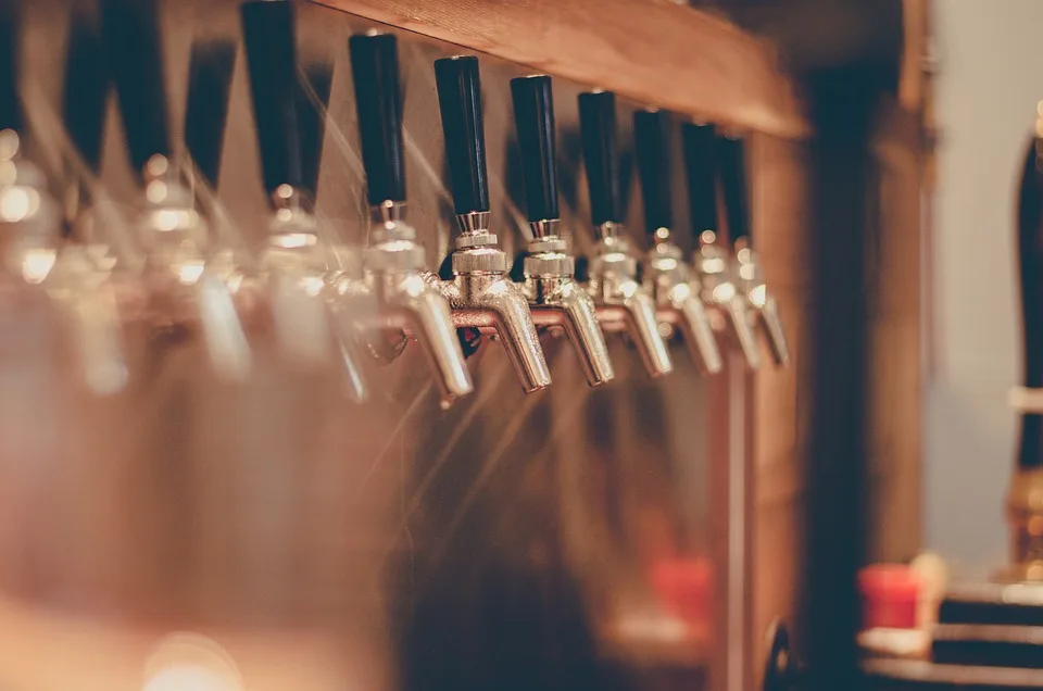 Beer Taps. https://pixabay.com/photos/beer-tap-beer-tap-bar-pub-brewery-2435408/