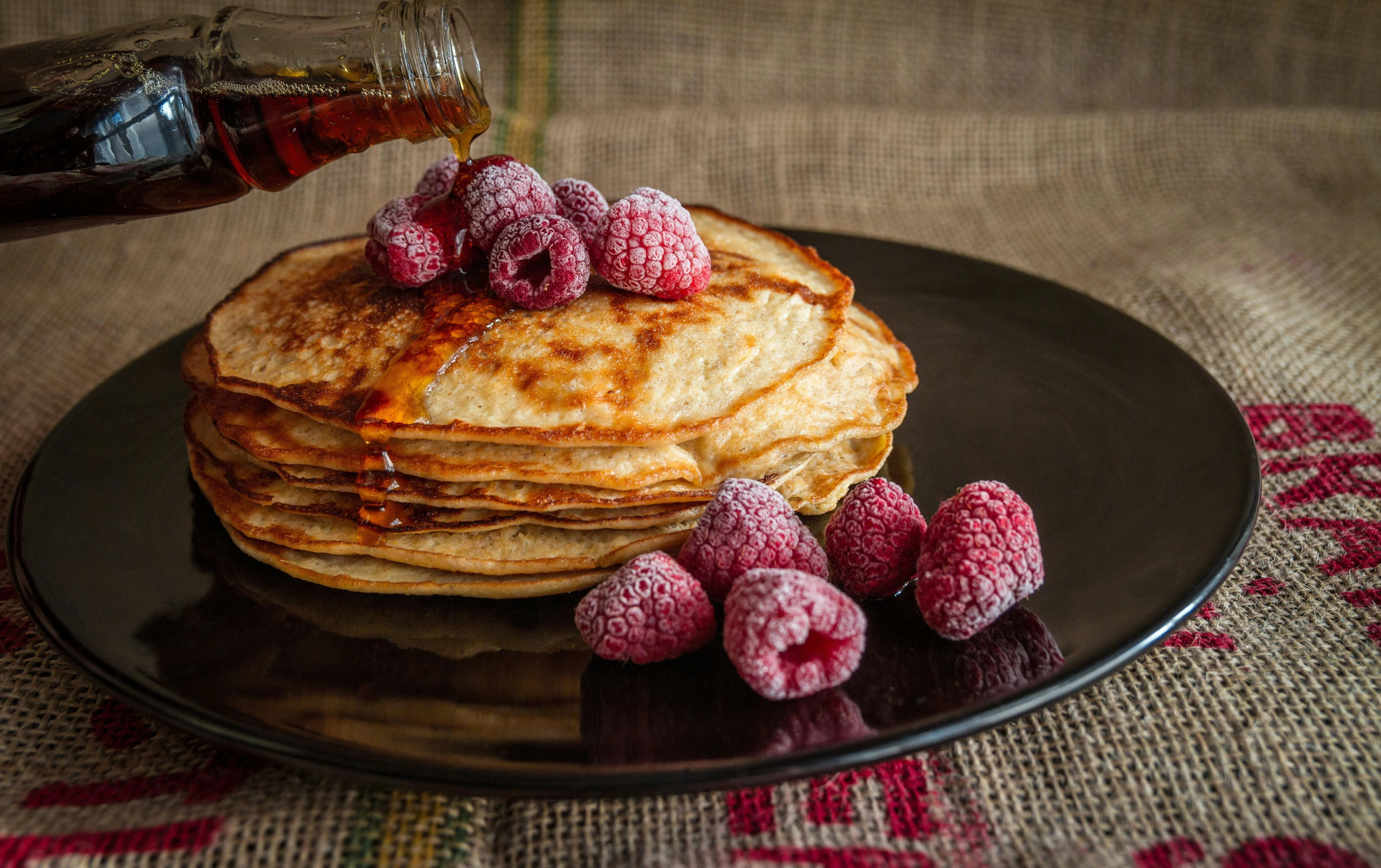 Pexels (https://touristwire.com/wp-content/uploads/2024/04/pancakes-maple-syrup-sweet-407041.jpg)