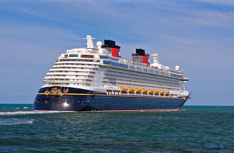 File:Disney Dream (ship, 2011) 002.jpg