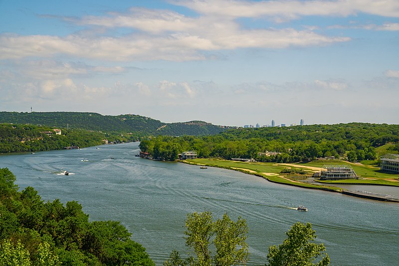 800px File:Colorado River and Austin, Texas Skyline (46879015824).jpg